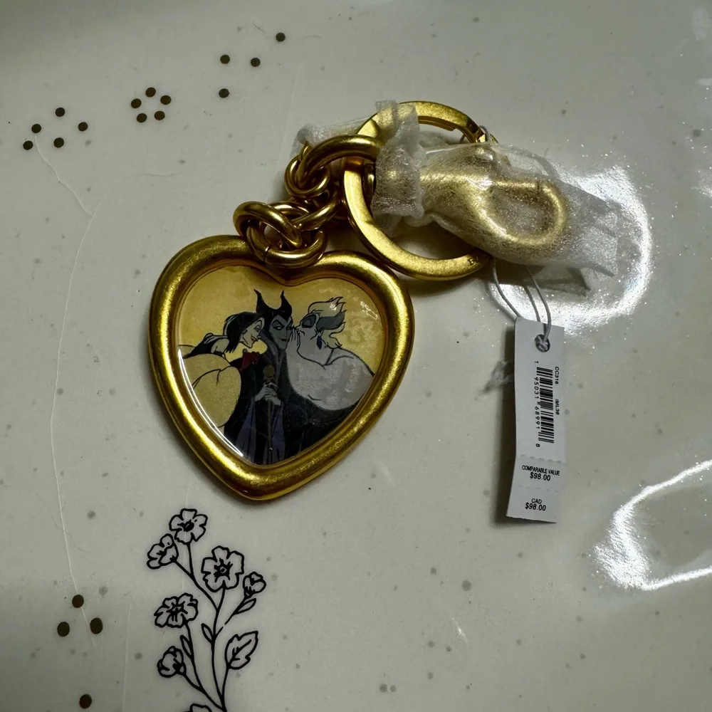 CoachxDisney Villians Gold Heart Keychain
